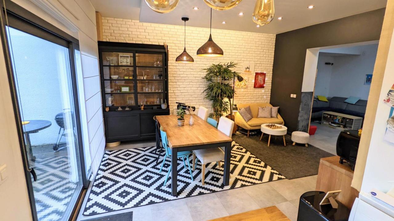 Chambres D'Hotes "Les Trois Loupiots" Chanteloup en Brie Bagian luar foto